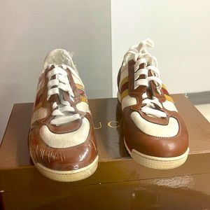 Mens Gucci signature GG Tan/White Sneaker IS size 9